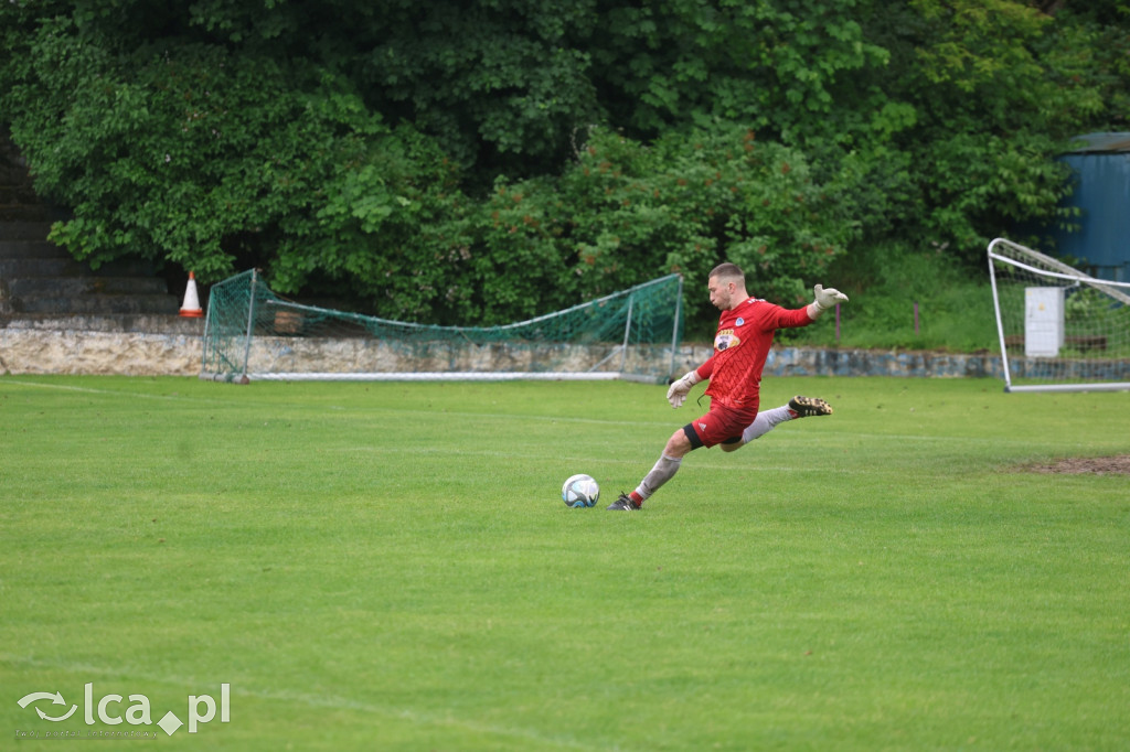 Remisowy festiwal goli w Legnicy