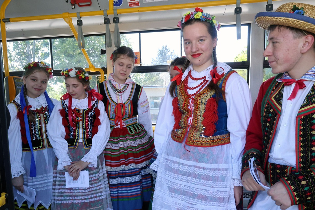 Vox Legnica i „Śpiewające Autobusy”