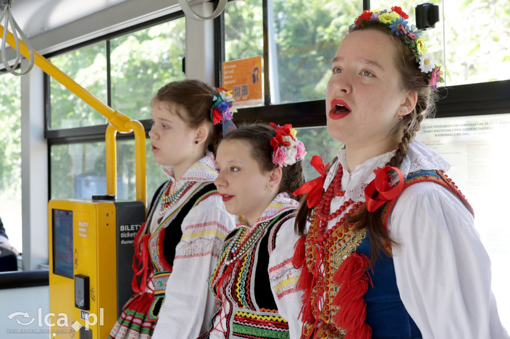 Vox Legnica i „Śpiewające Autobusy”