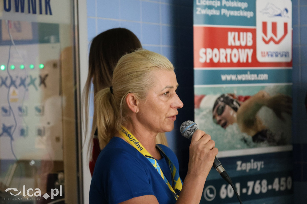 Zawody pływackie na Dzień Dziecka