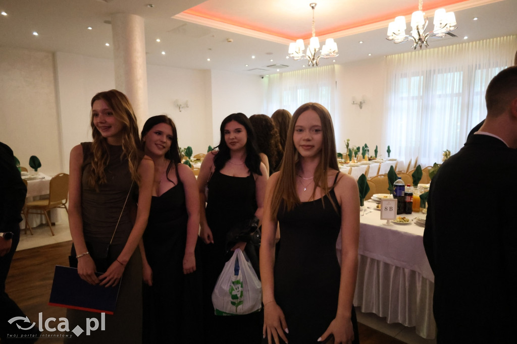Bal ósmoklasisty w SP 7 zamknął ważny etap w życiu