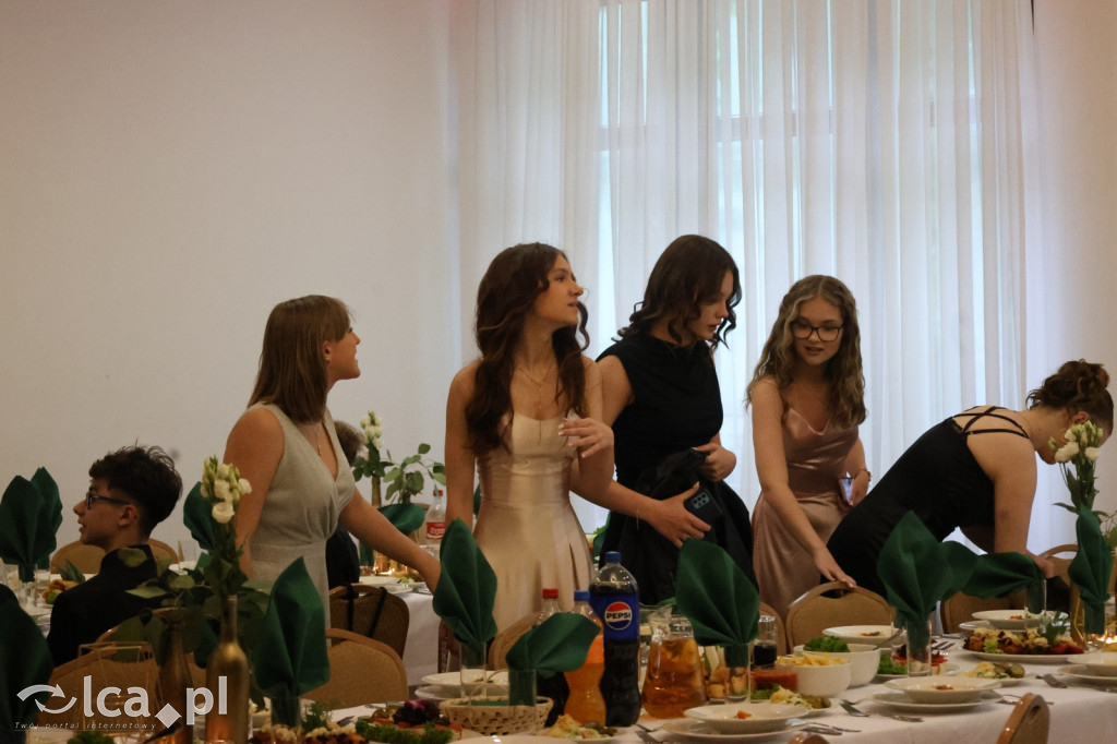 Bal ósmoklasisty w SP 7 zamknął ważny etap w życiu