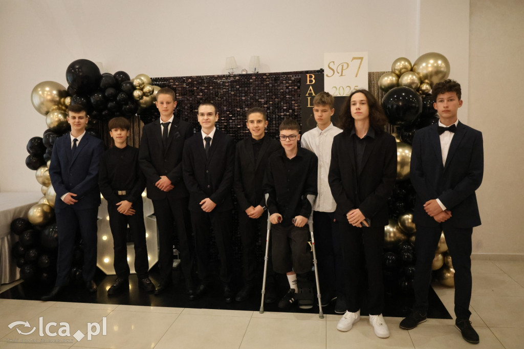 Bal ósmoklasisty w SP 7 zamknął ważny etap w życiu