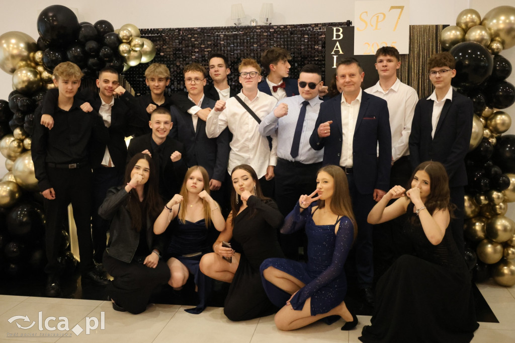 Bal ósmoklasisty w SP 7 zamknął ważny etap w życiu