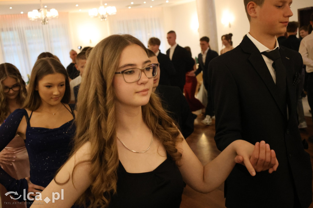 Bal ósmoklasisty w SP 7 zamknął ważny etap w życiu