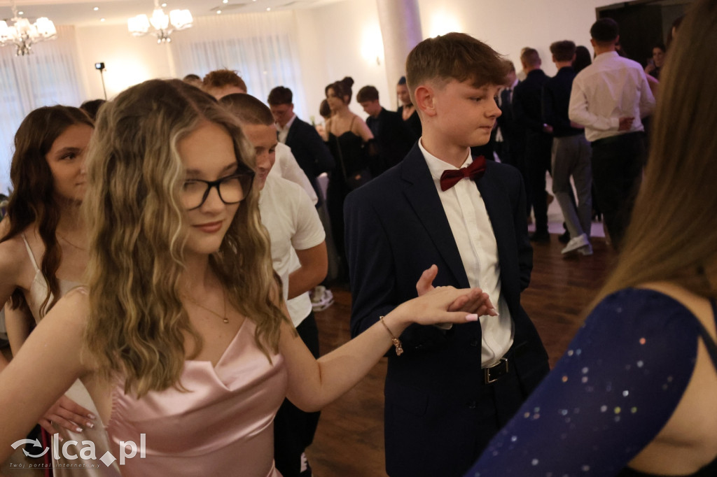 Bal ósmoklasisty w SP 7 zamknął ważny etap w życiu
