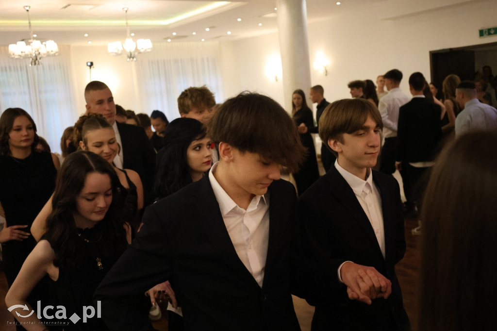 Bal ósmoklasisty w SP 7 zamknął ważny etap w życiu