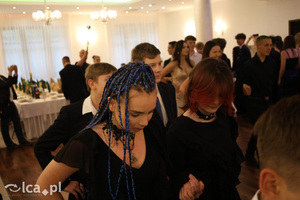 Bal ósmoklasisty w SP 7 zamknął ważny etap w życiu