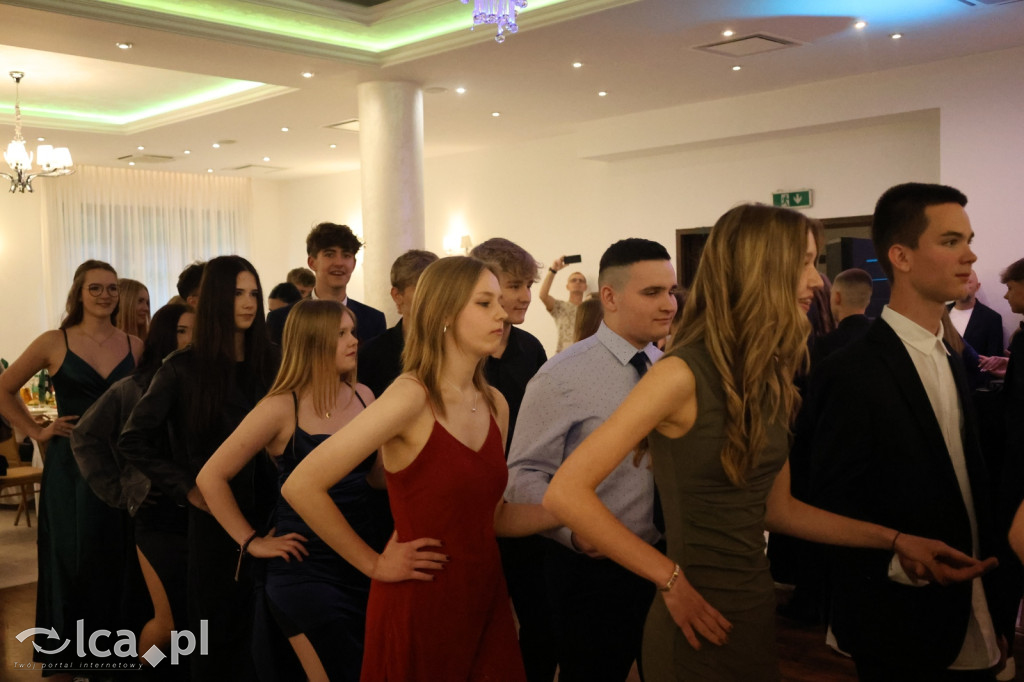 Bal ósmoklasisty w SP 7 zamknął ważny etap w życiu
