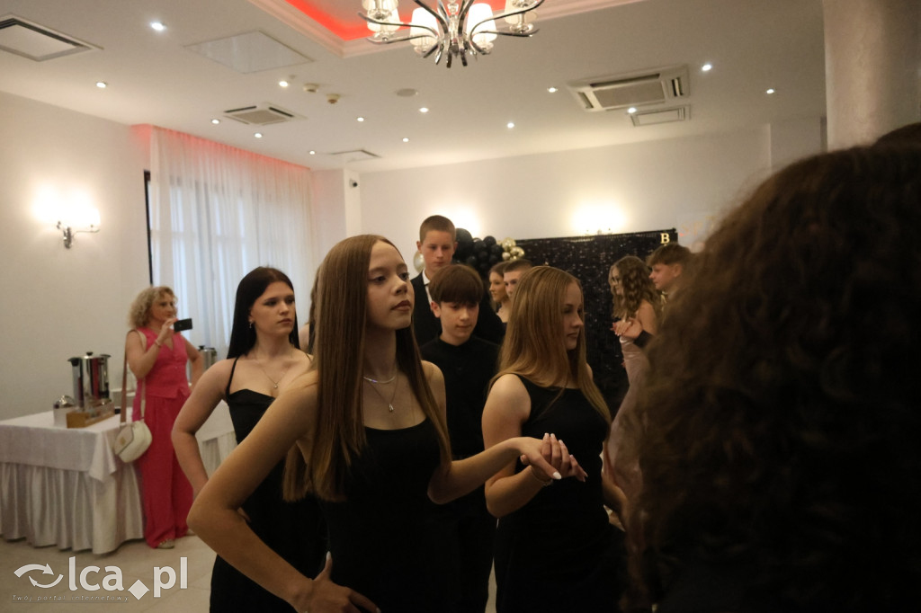 Bal ósmoklasisty w SP 7 zamknął ważny etap w życiu