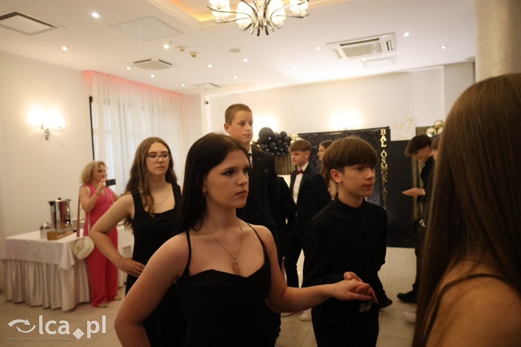 Bal ósmoklasisty w SP 7 zamknął ważny etap w życiu