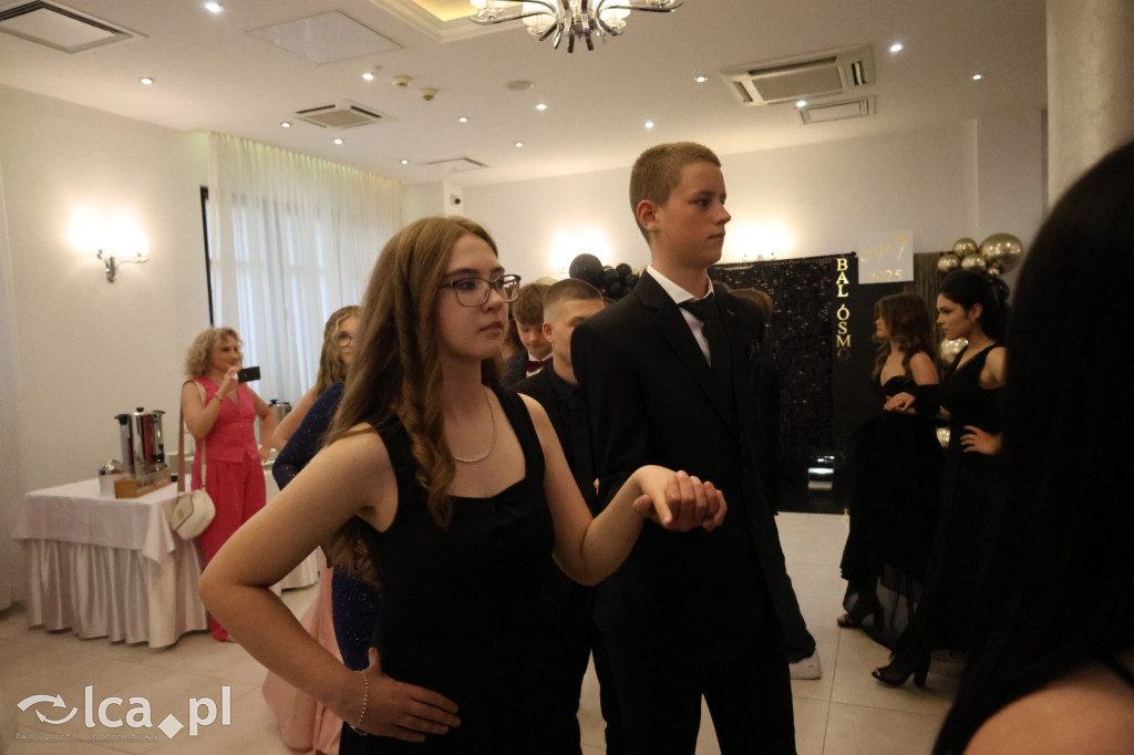 Bal ósmoklasisty w SP 7 zamknął ważny etap w życiu