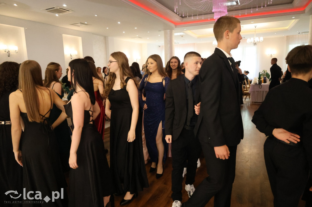 Bal ósmoklasisty w SP 7 zamknął ważny etap w życiu