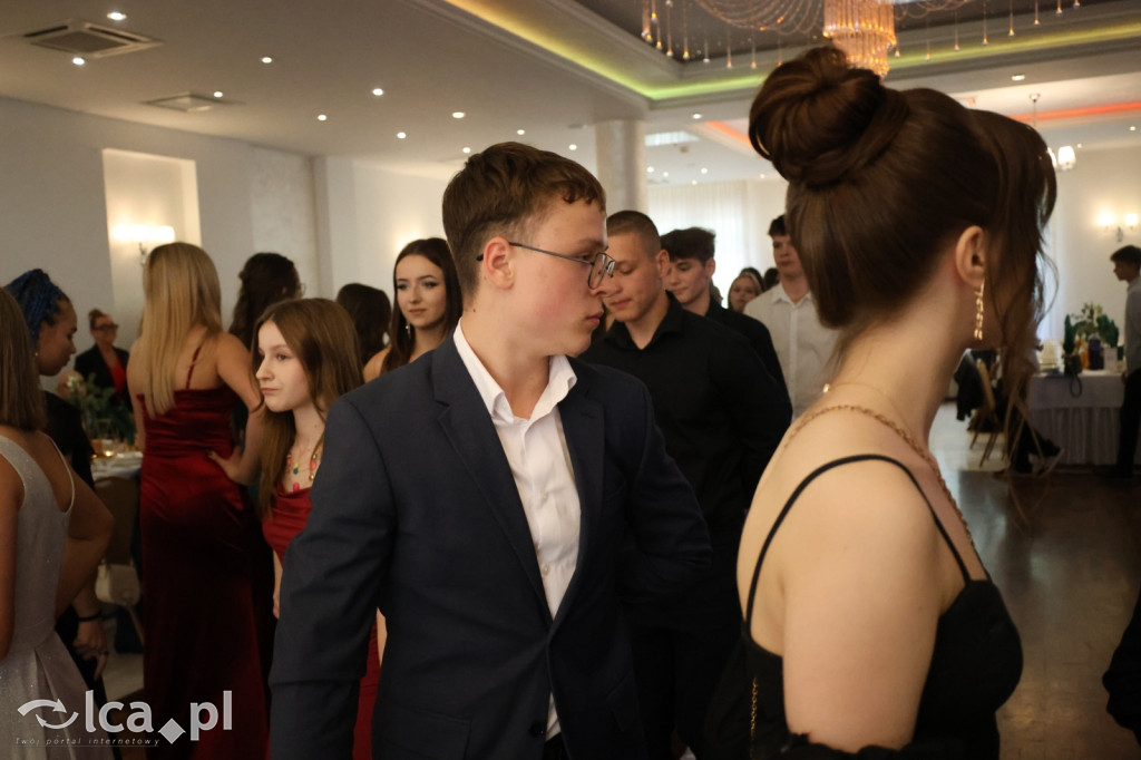 Bal ósmoklasisty w SP 7 zamknął ważny etap w życiu