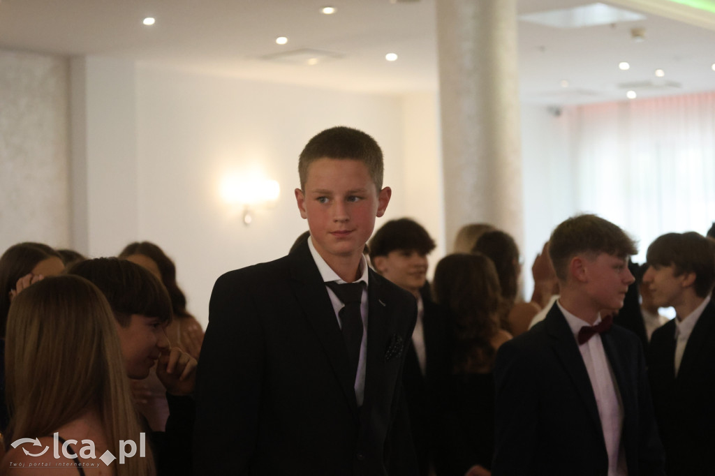 Bal ósmoklasisty w SP 7 zamknął ważny etap w życiu