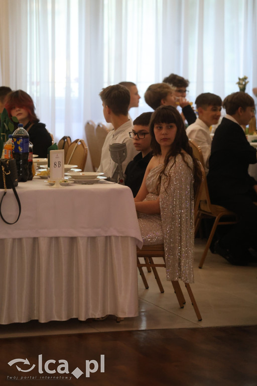 Bal ósmoklasisty w SP 7 zamknął ważny etap w życiu