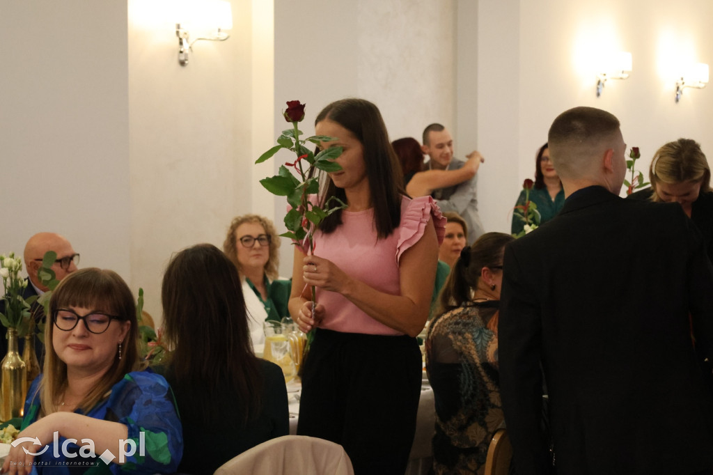 Bal ósmoklasisty w SP 7 zamknął ważny etap w życiu