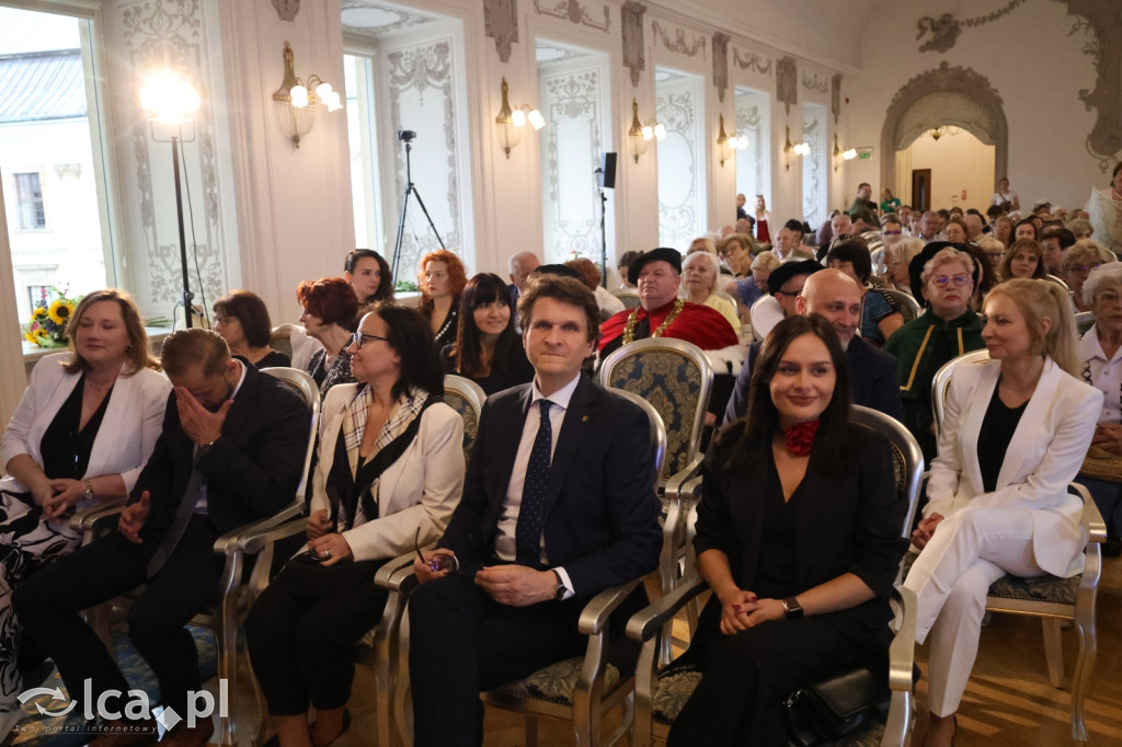 Honorowe tytuły i odznaczenia wręczone