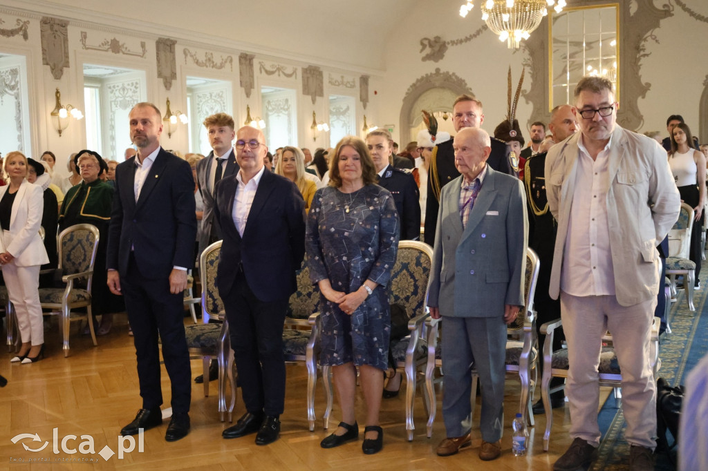 Honorowe tytuły i odznaczenia wręczone