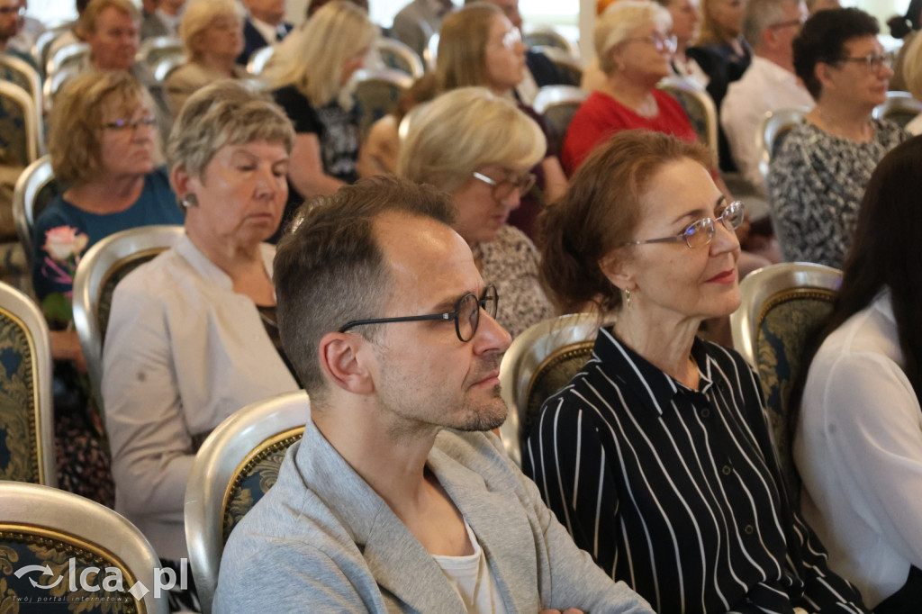 Honorowe tytuły i odznaczenia wręczone