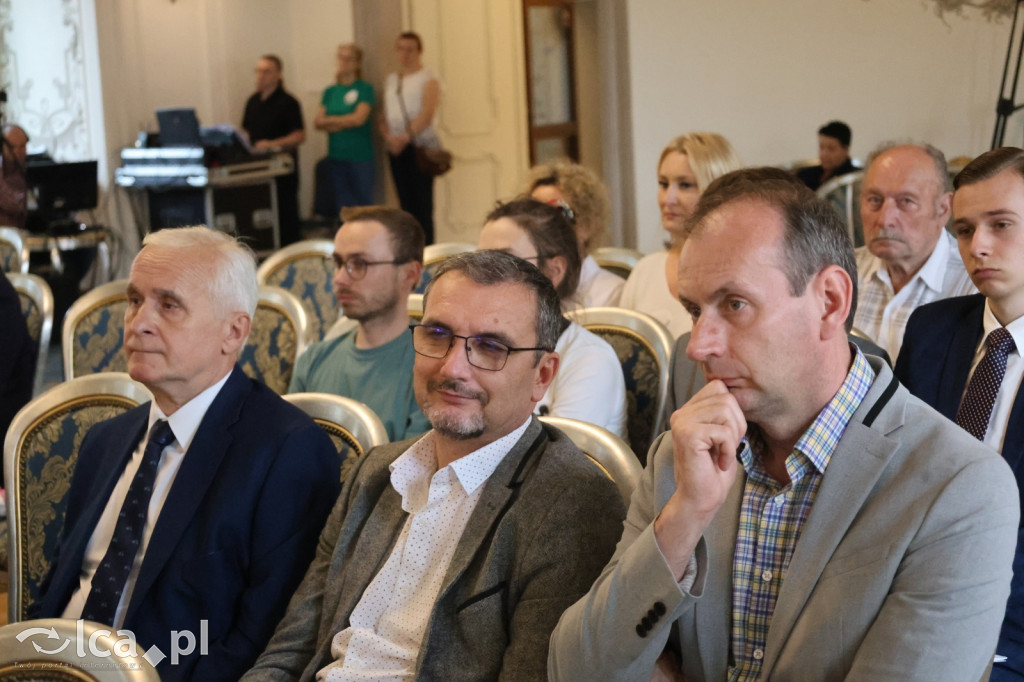Honorowe tytuły i odznaczenia wręczone