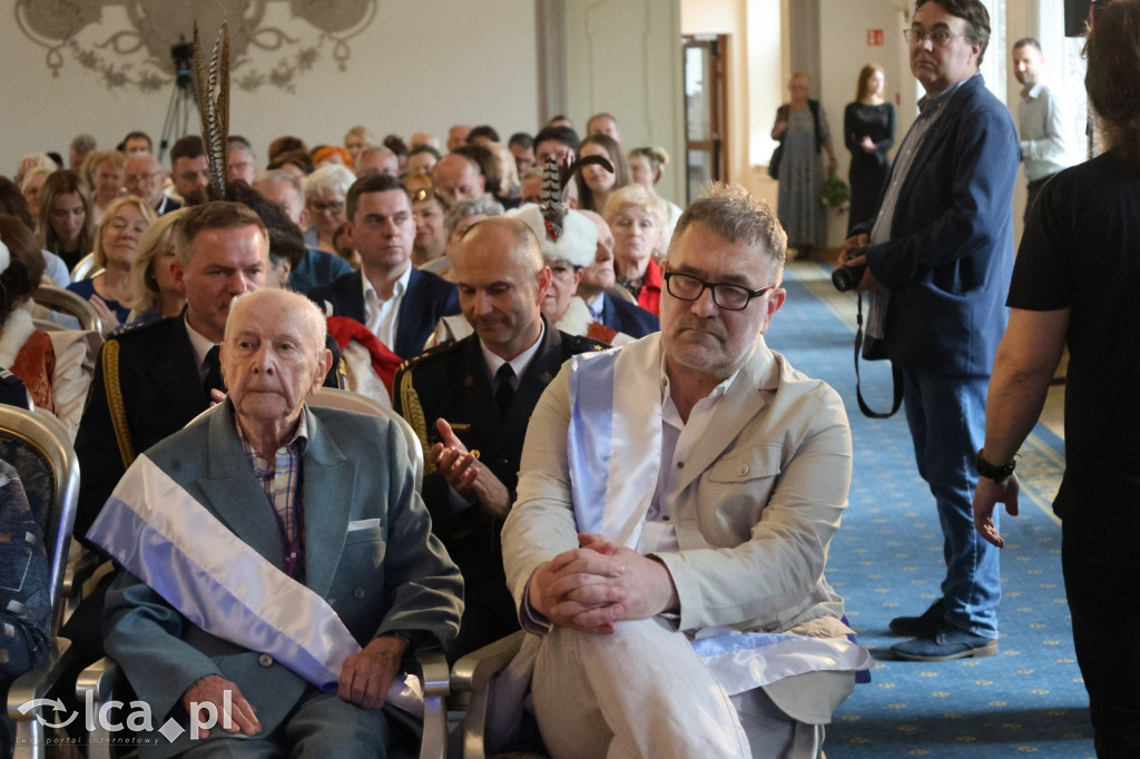 Honorowe tytuły i odznaczenia wręczone