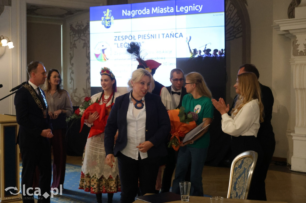 Honorowe tytuły i odznaczenia wręczone