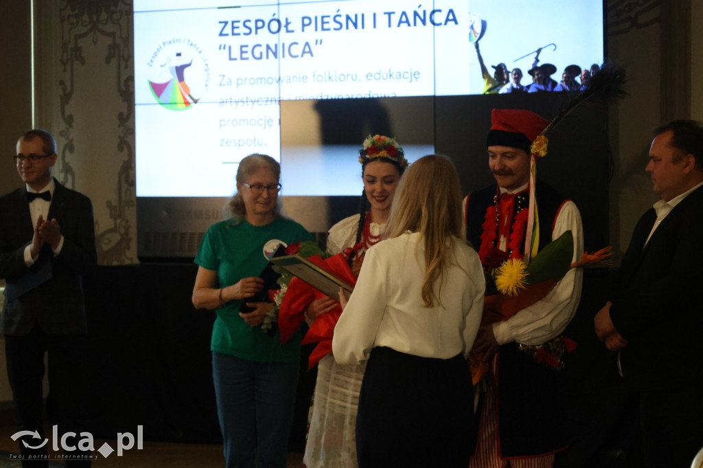 Honorowe tytuły i odznaczenia wręczone