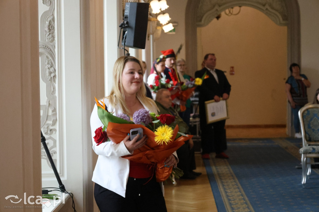 Honorowe tytuły i odznaczenia wręczone