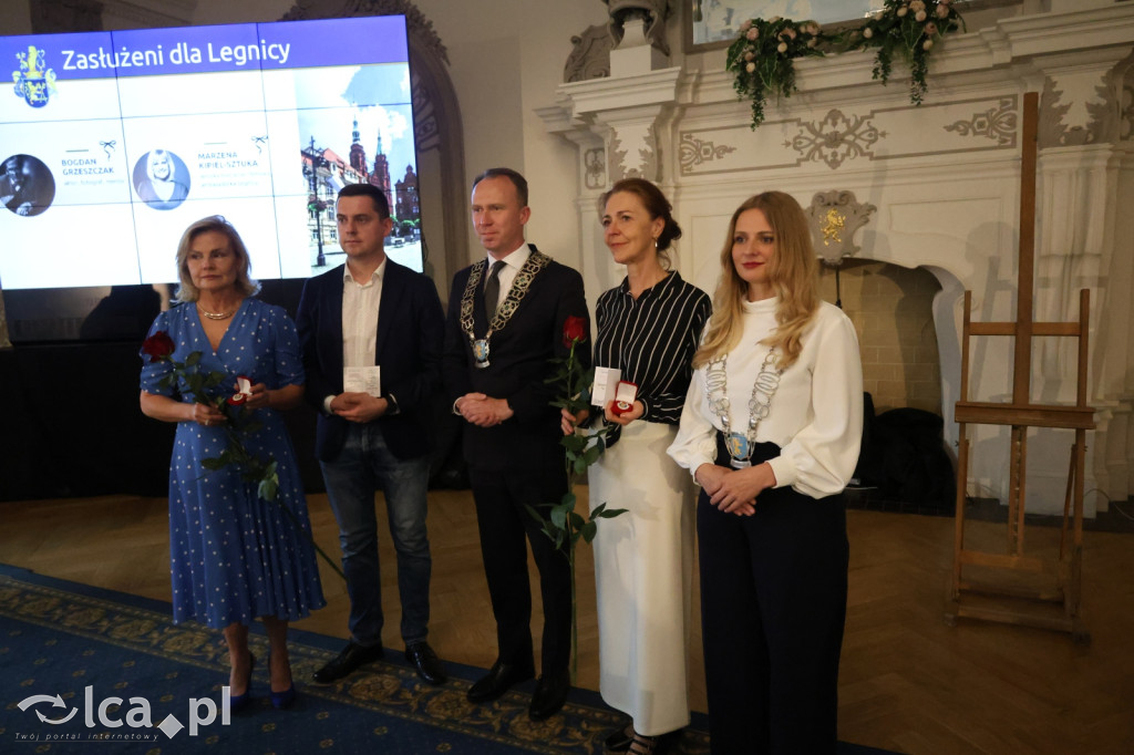 Honorowe tytuły i odznaczenia wręczone
