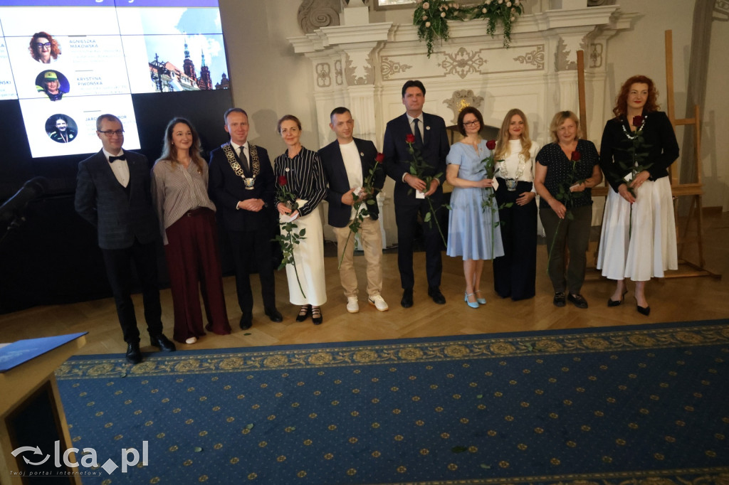 Honorowe tytuły i odznaczenia wręczone