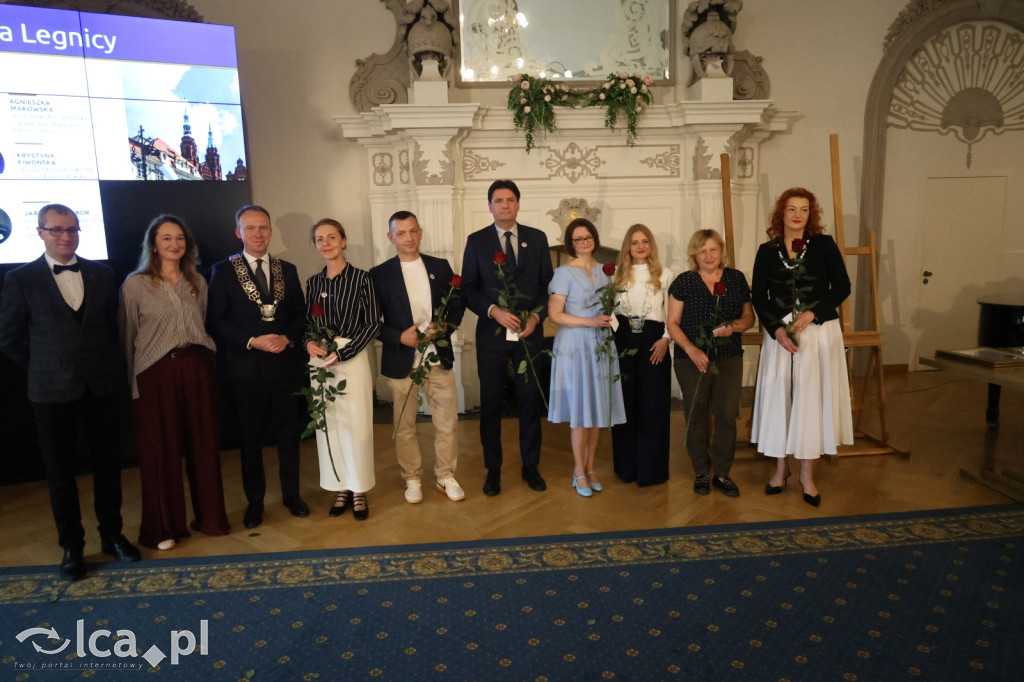 Honorowe tytuły i odznaczenia wręczone