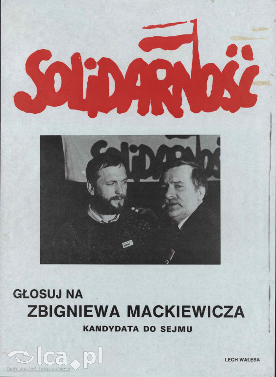 Plakaty, ulotki i wycinki prasowe z 1989 roku