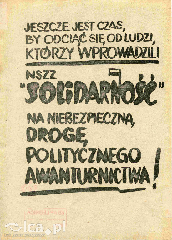 Plakaty, ulotki i wycinki prasowe z 1989 roku