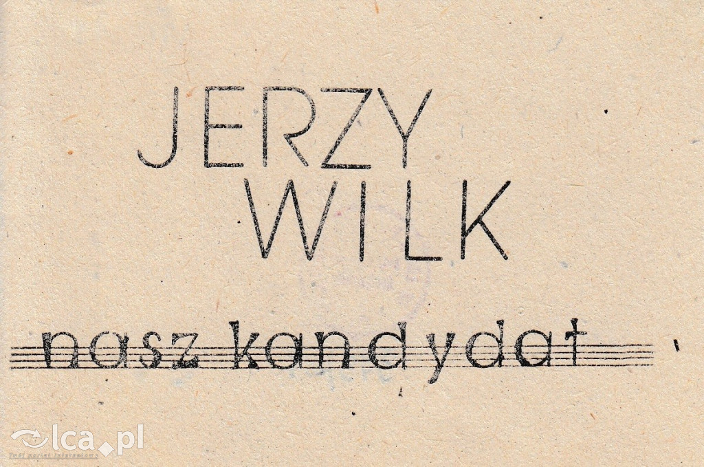 Plakaty, ulotki i wycinki prasowe z 1989 roku