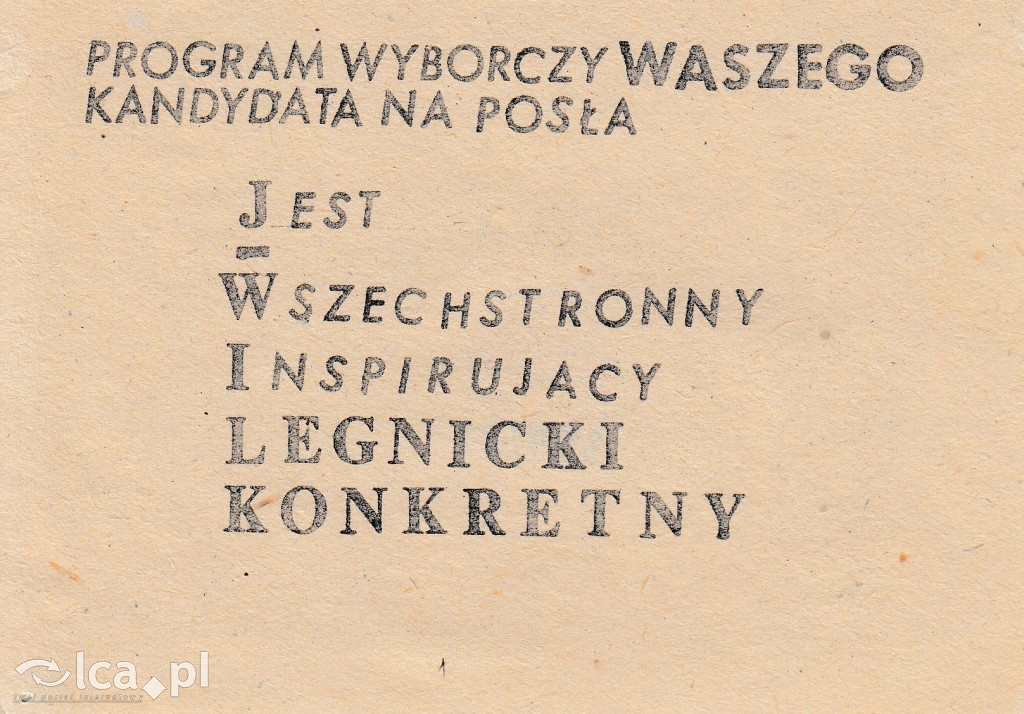 Plakaty, ulotki i wycinki prasowe z 1989 roku