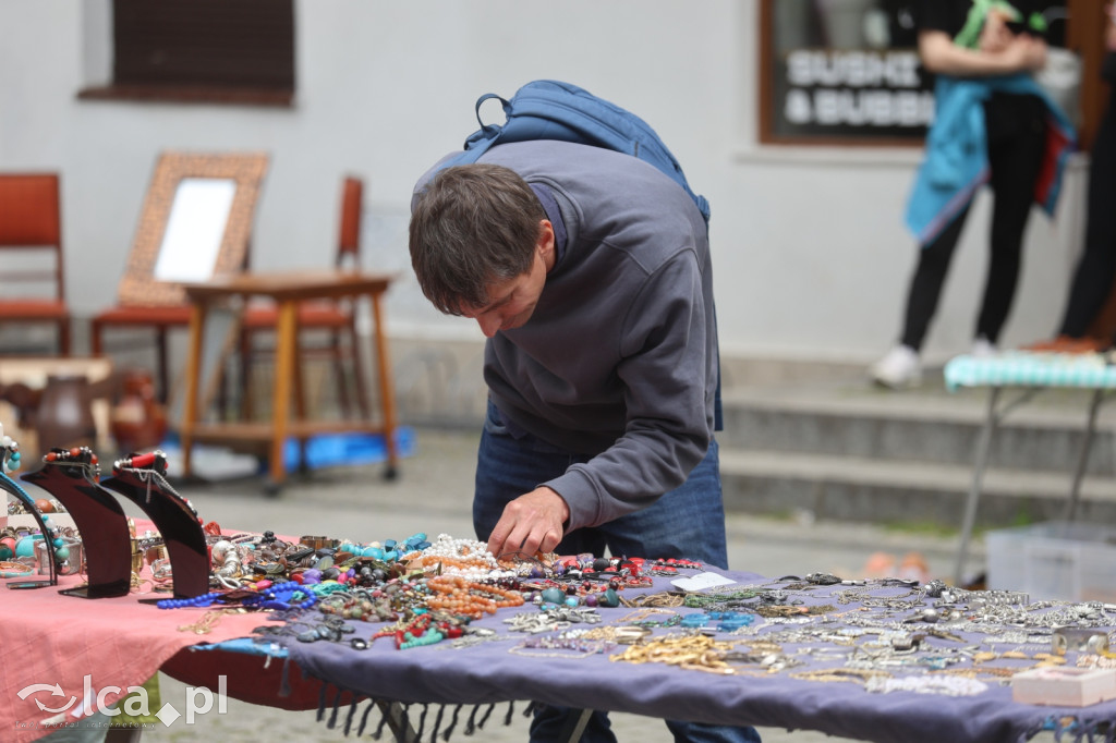 Czerwcowy Jarmark Staroci na legnickim rynku