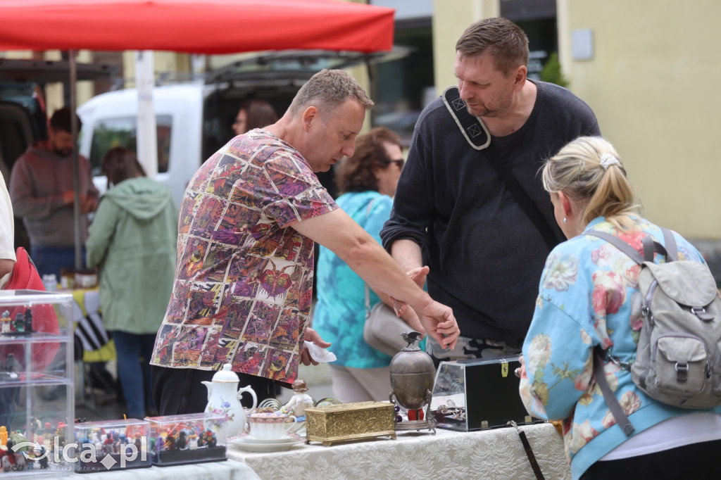 Czerwcowy Jarmark Staroci na legnickim rynku