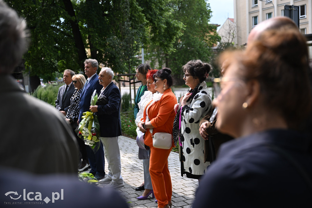 PSL składa kwiaty pod pomnikiem Witosa