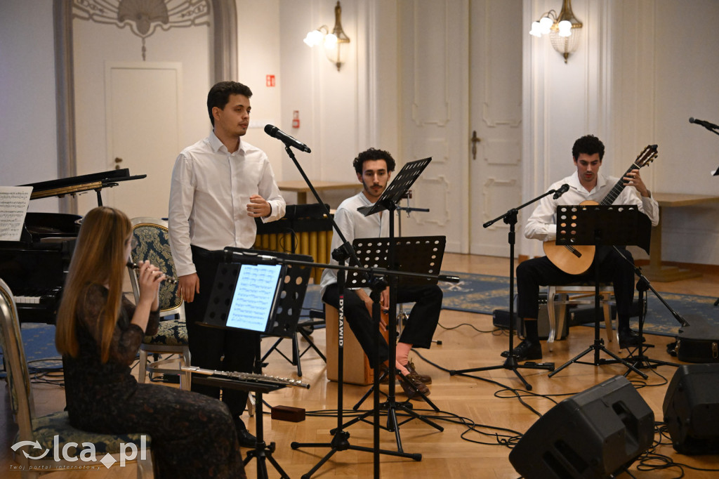 Portugalski głos, hiszpański rytm i legnicka scena