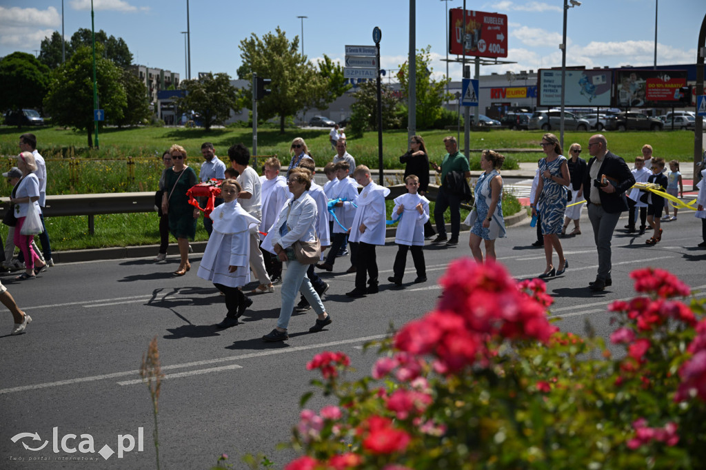 Parafie na Piekarach wspólnie uczciły Boże Ciało