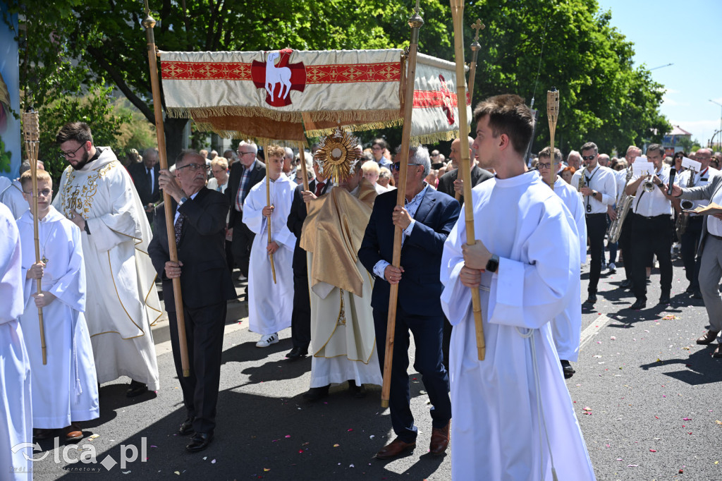 Parafie na Piekarach wspólnie uczciły Boże Ciało