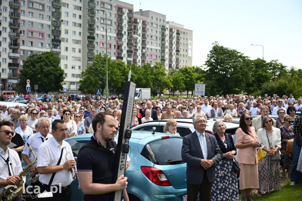 Parafie na Piekarach wspólnie uczciły Boże Ciało