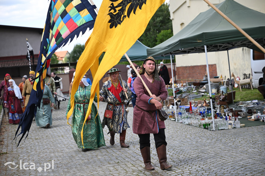 Legnickie Pole 1241 edycja 2015 rozpoczęta paradą