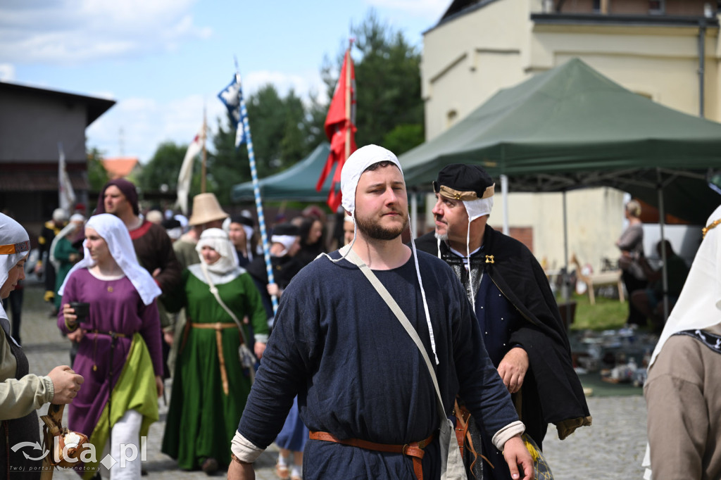 Legnickie Pole 1241 edycja 2015 rozpoczęta paradą