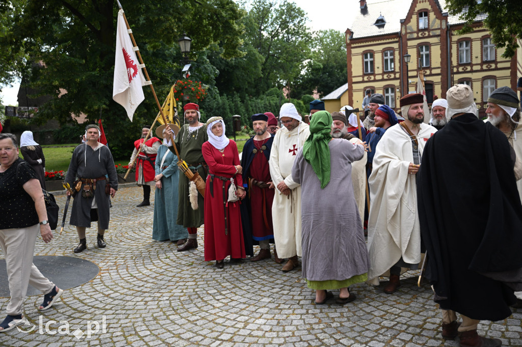 Legnickie Pole 1241 edycja 2015 rozpoczęta paradą