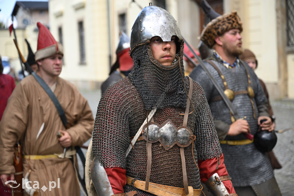 Legnickie Pole 1241 edycja 2015 rozpoczęta paradą