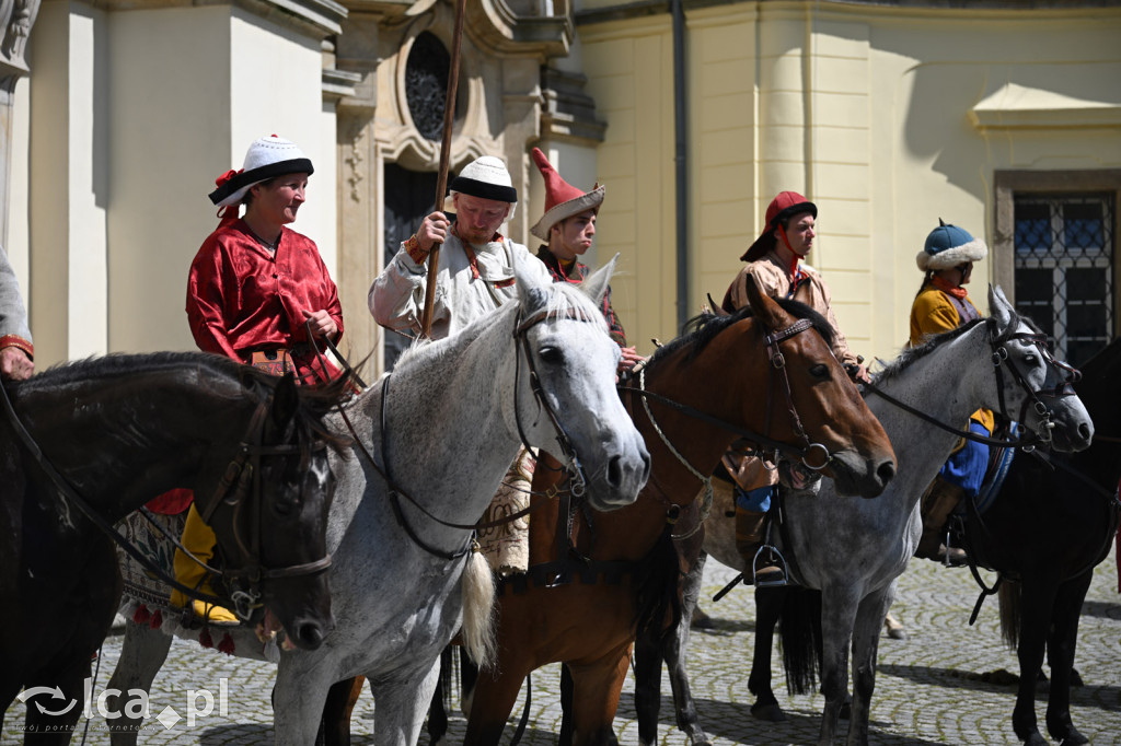 Legnickie Pole 1241 edycja 2015 rozpoczęta paradą