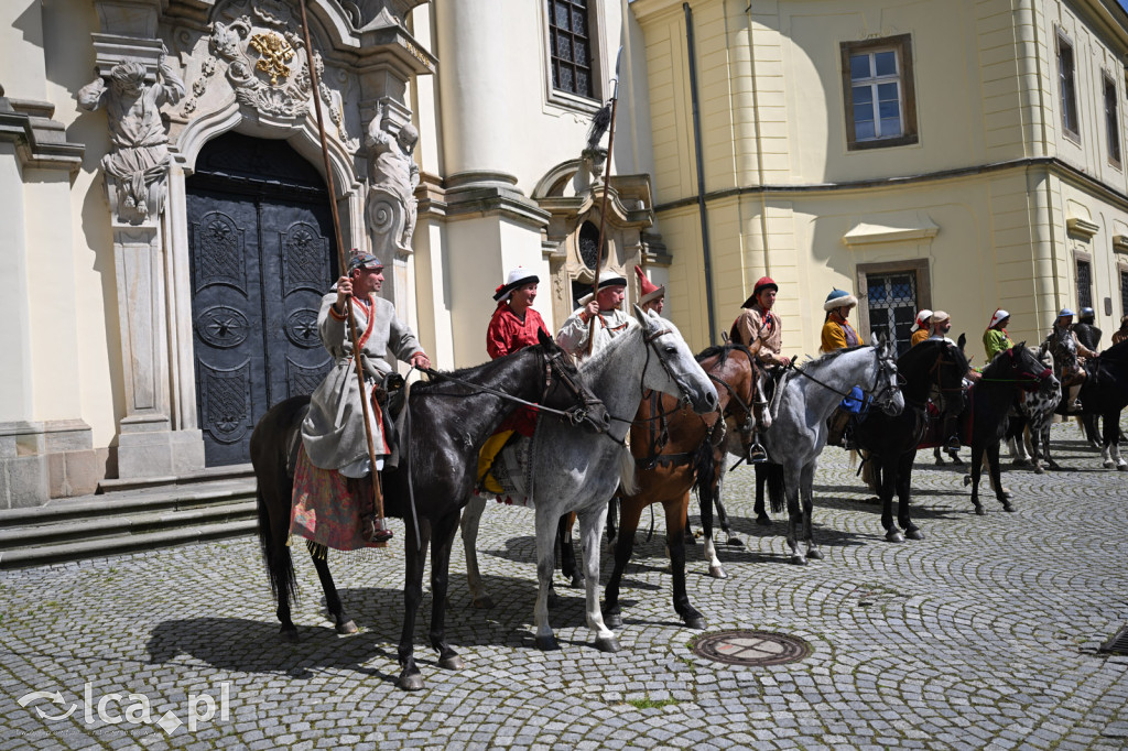 Legnickie Pole 1241 edycja 2015 rozpoczęta paradą