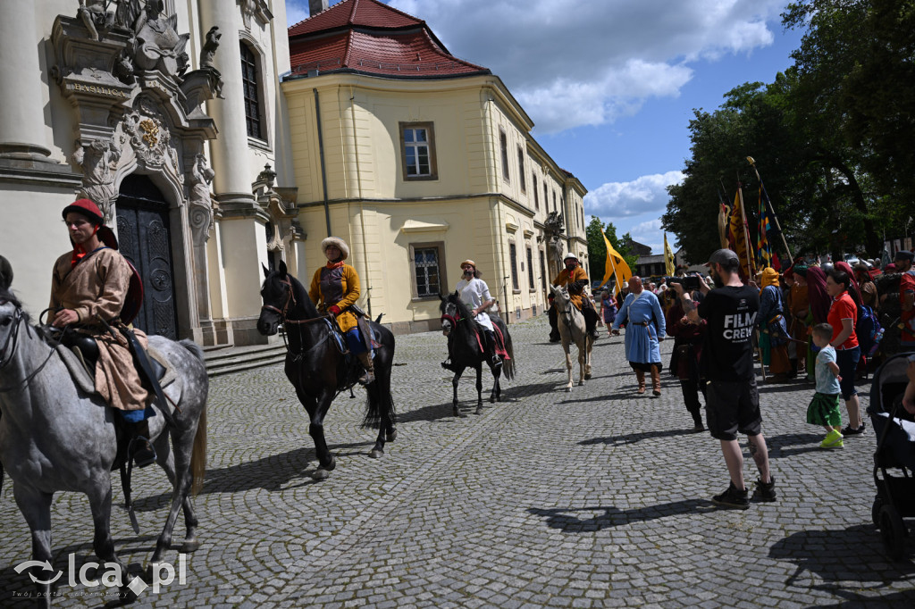 Legnickie Pole 1241 edycja 2015 rozpoczęta paradą